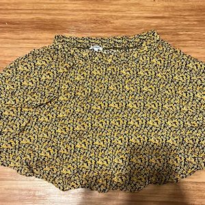 Melville small yellow flower with black background skirt